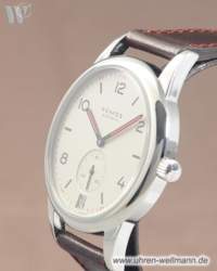 Nomos Club 747