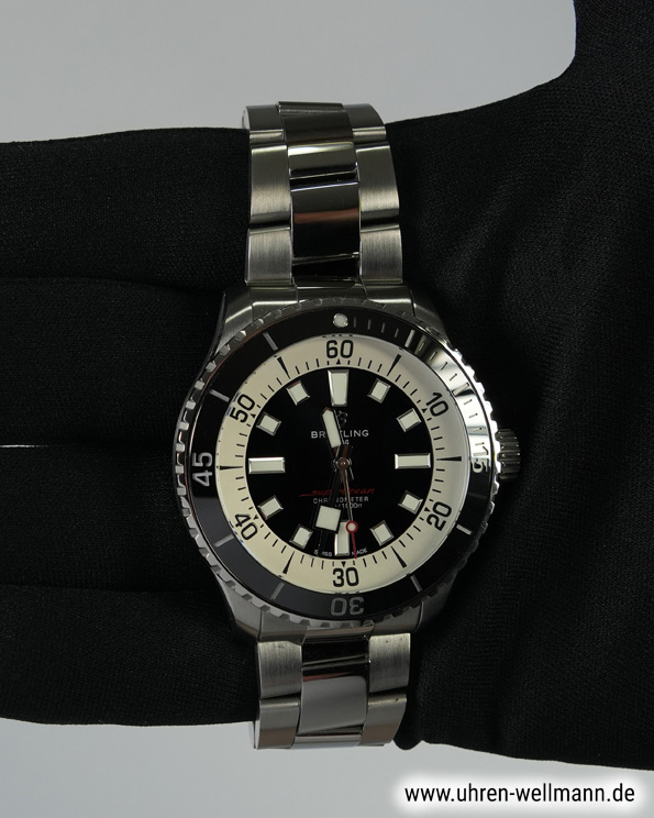 Breitling Superocean Automatic 44 A17376 Breitling Superocean Automatic 44 A17376 5464