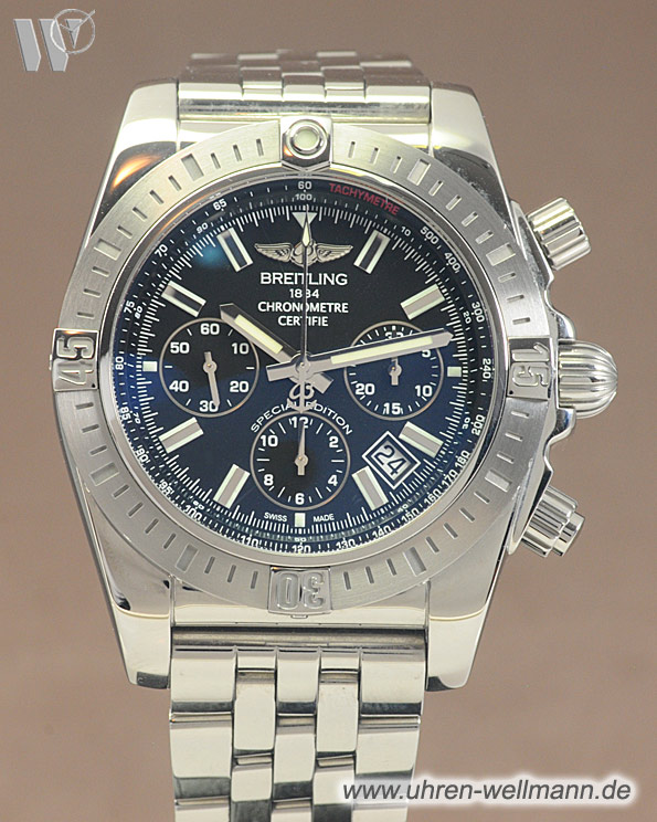 Breitling Chronomat 44 breitling chronomat 44 10 5325.jpg