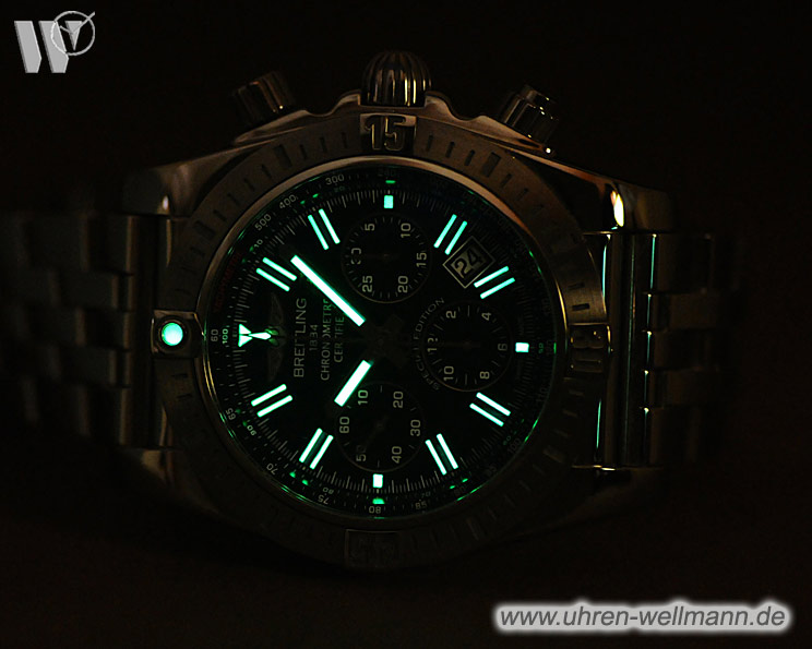 Breitling Chronomat 44 breitling chronomat 44 12 5325.jpg