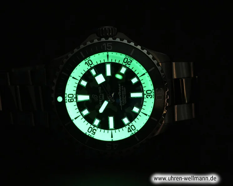 Breitling Superocean Automatic 46 Super Diver E10379 – Titan, grünes Zifferblatt breitling superocean_46_super_diver e10379 5509