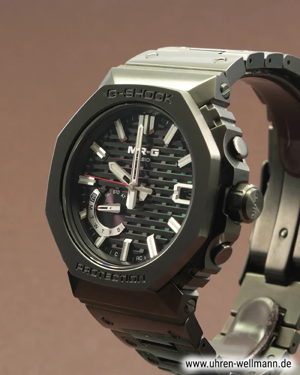 Casio G-Shock MRG MRG-B2100B-1ADR – Titan/COBARION, schwarzes Zifferblatt casio g shock_mrg mrg b2100b 1adr 5520