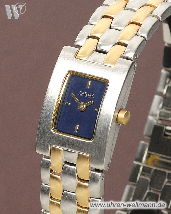 Cathay 6217029452 cathay 2 2906.jpg