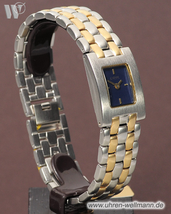 Cathay 6217029452 cathay 4 2906.jpg