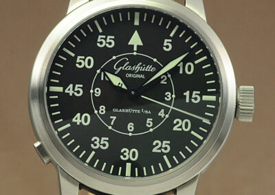glashuette original senator navigator 10 5344.jpg