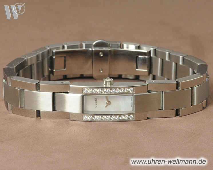 Gucci 4600L mit Brillanten gucci 4600l mit brillanten 8 4261.jpg