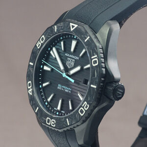 tag heuer aquaracer professional 200 solargraph 2 5319.jpg